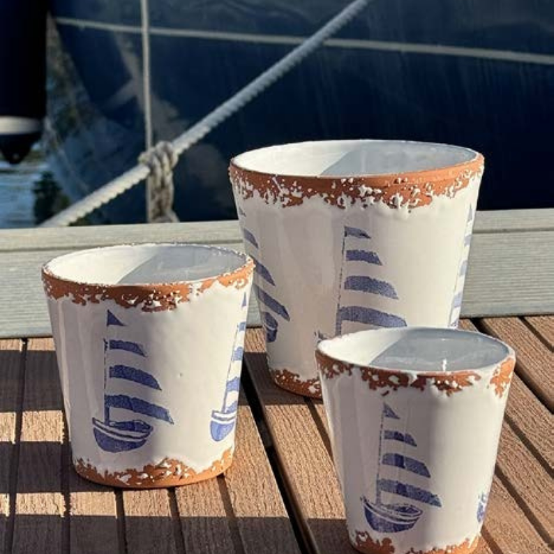 Duftkerze Segelboot – Nahaufnahme Motiv Bergamot & Marine